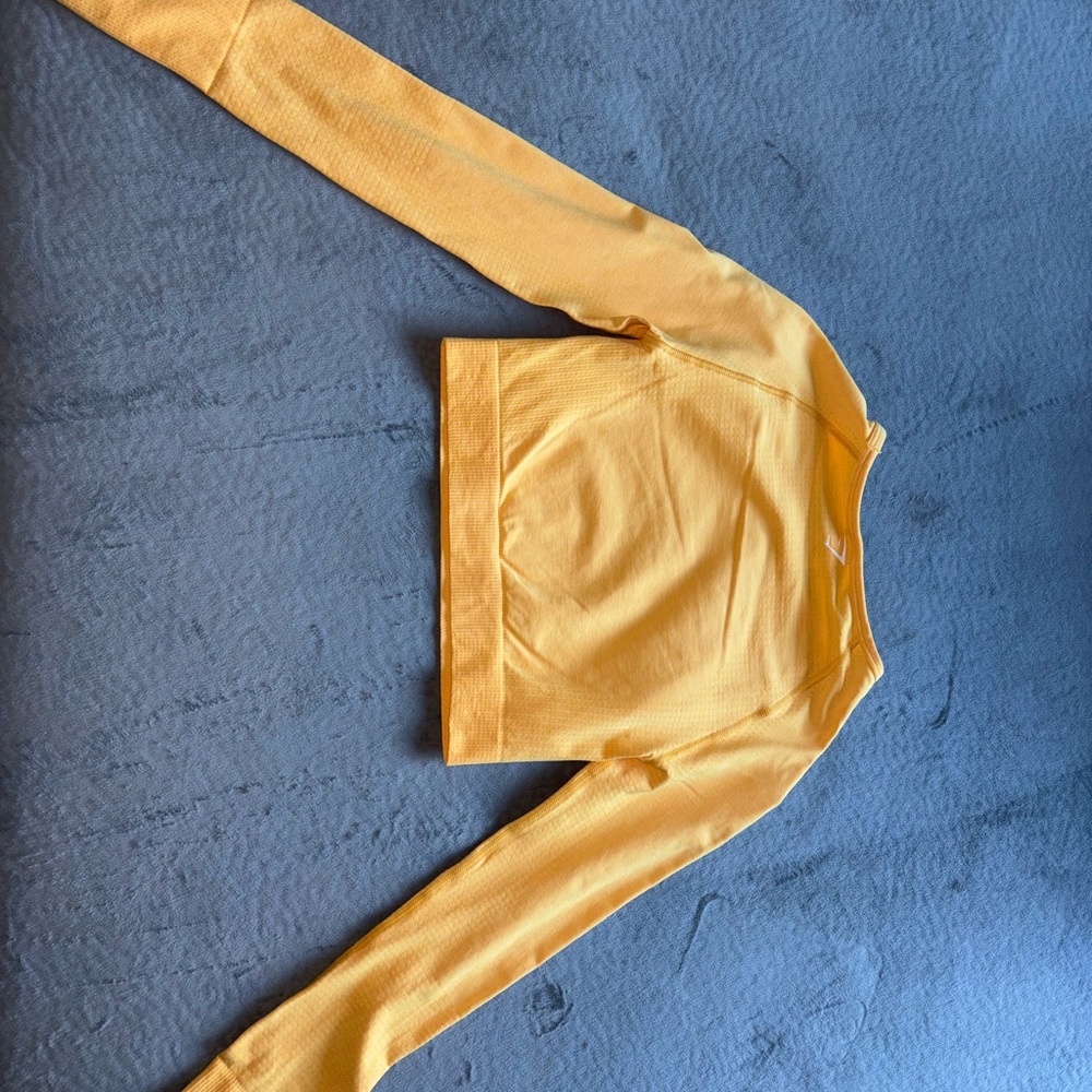 Gymshark Yellow Crop Top - Picture 2 of 2